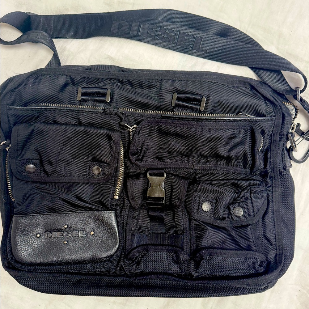 Diesel Black Men's messenger/laptop bag